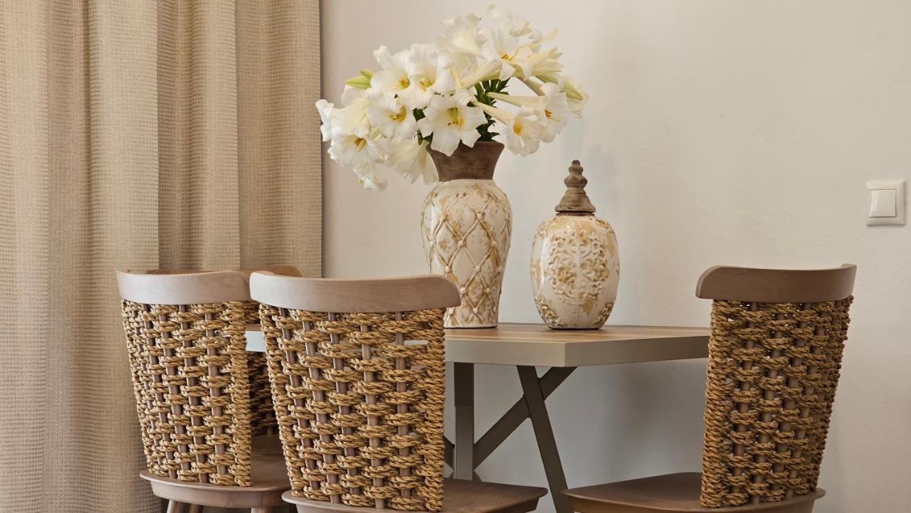 Plaka Philoxenia Apartments Екстериор снимка