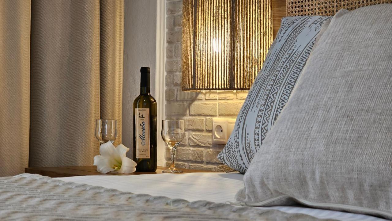 Plaka Philoxenia Apartments Екстериор снимка