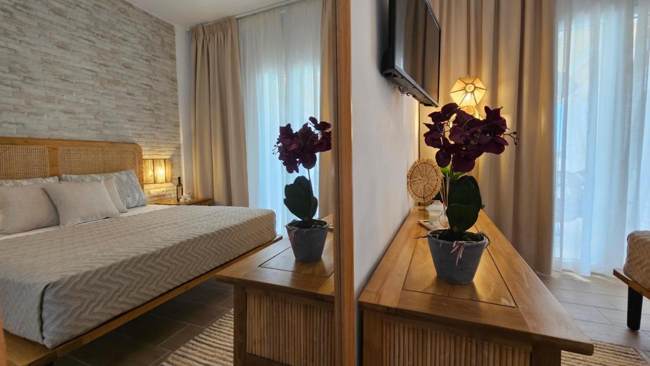 Plaka Philoxenia Apartments Екстериор снимка