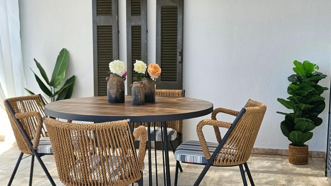 Plaka Philoxenia Apartments Екстериор снимка