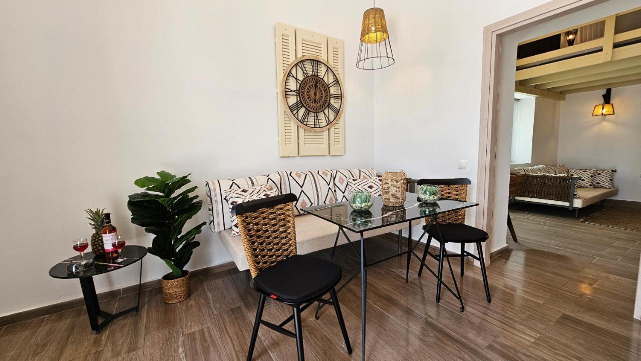 Plaka Philoxenia Apartments Екстериор снимка