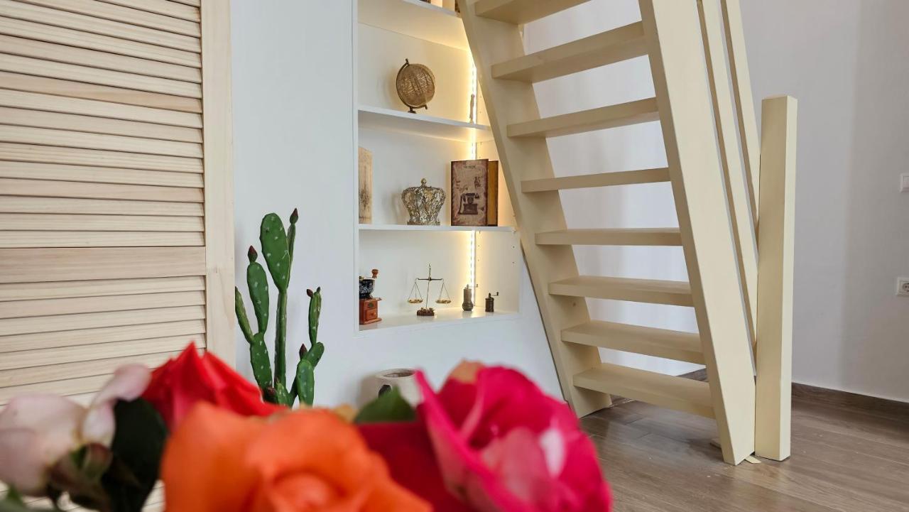 Plaka Philoxenia Apartments Екстериор снимка